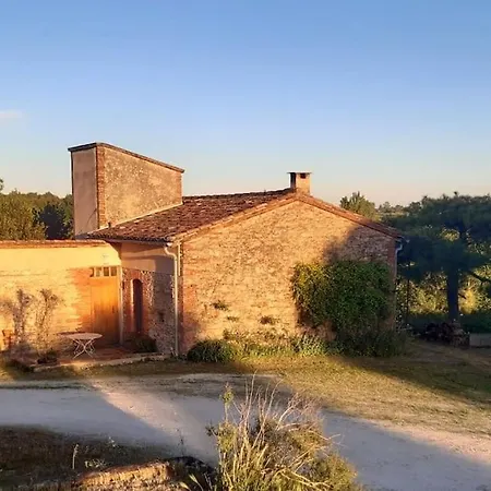 Holiday home Le Pigeonnier Au Dessus Du Caraman